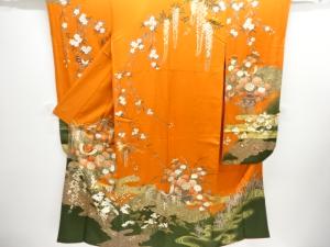 金彩花籠に蝶模様刺繍振袖